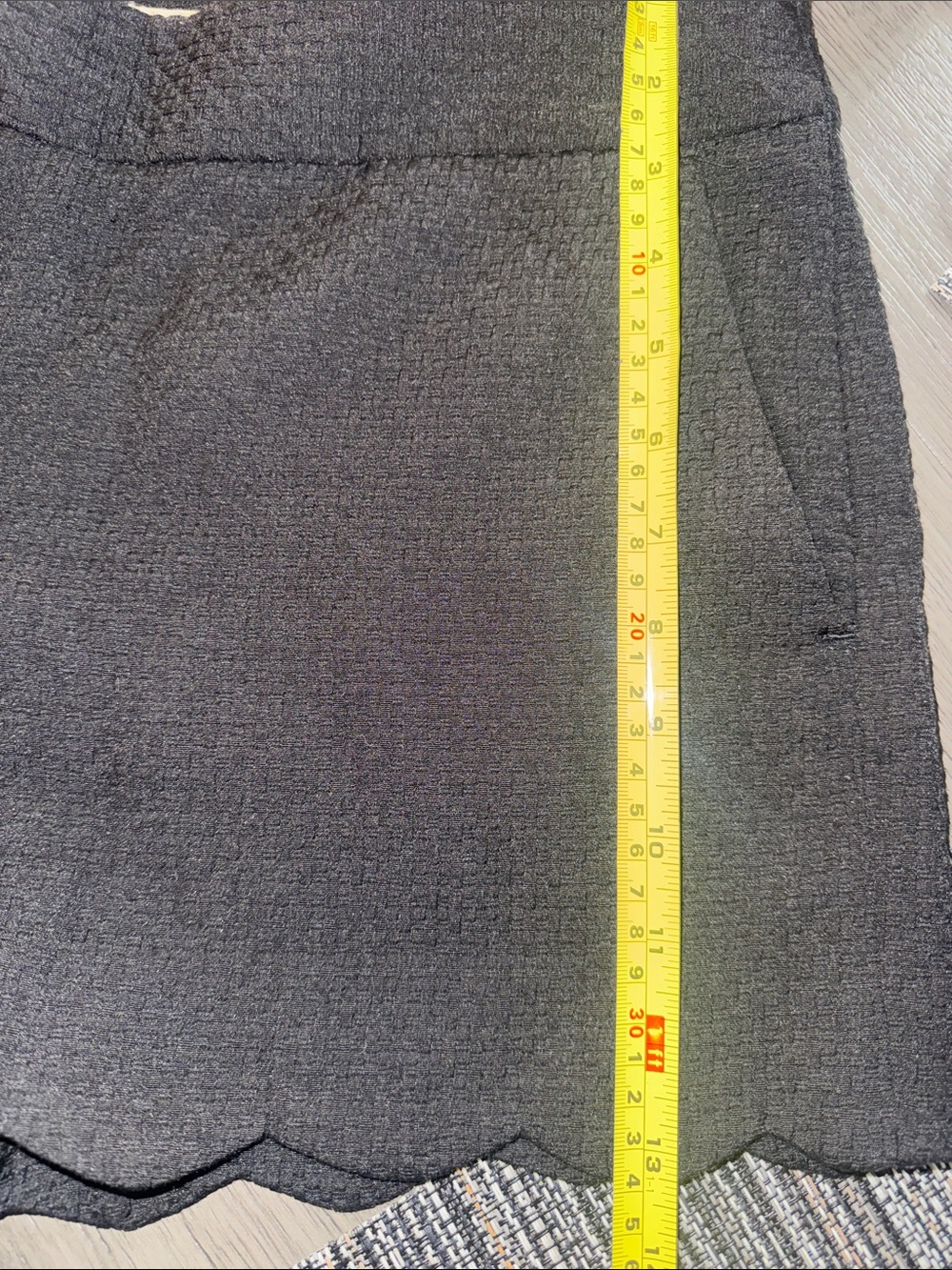 LOFT Black Scallop Hem High-Waist Shorts - Picture 6 of 6